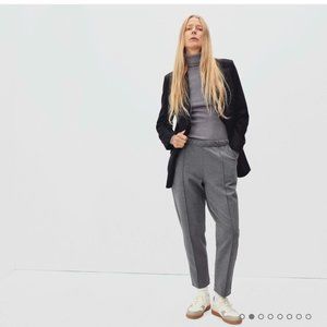 NWT - Everlane Dream Pant - Size M (US Size 6 - 8) - Dark Gray